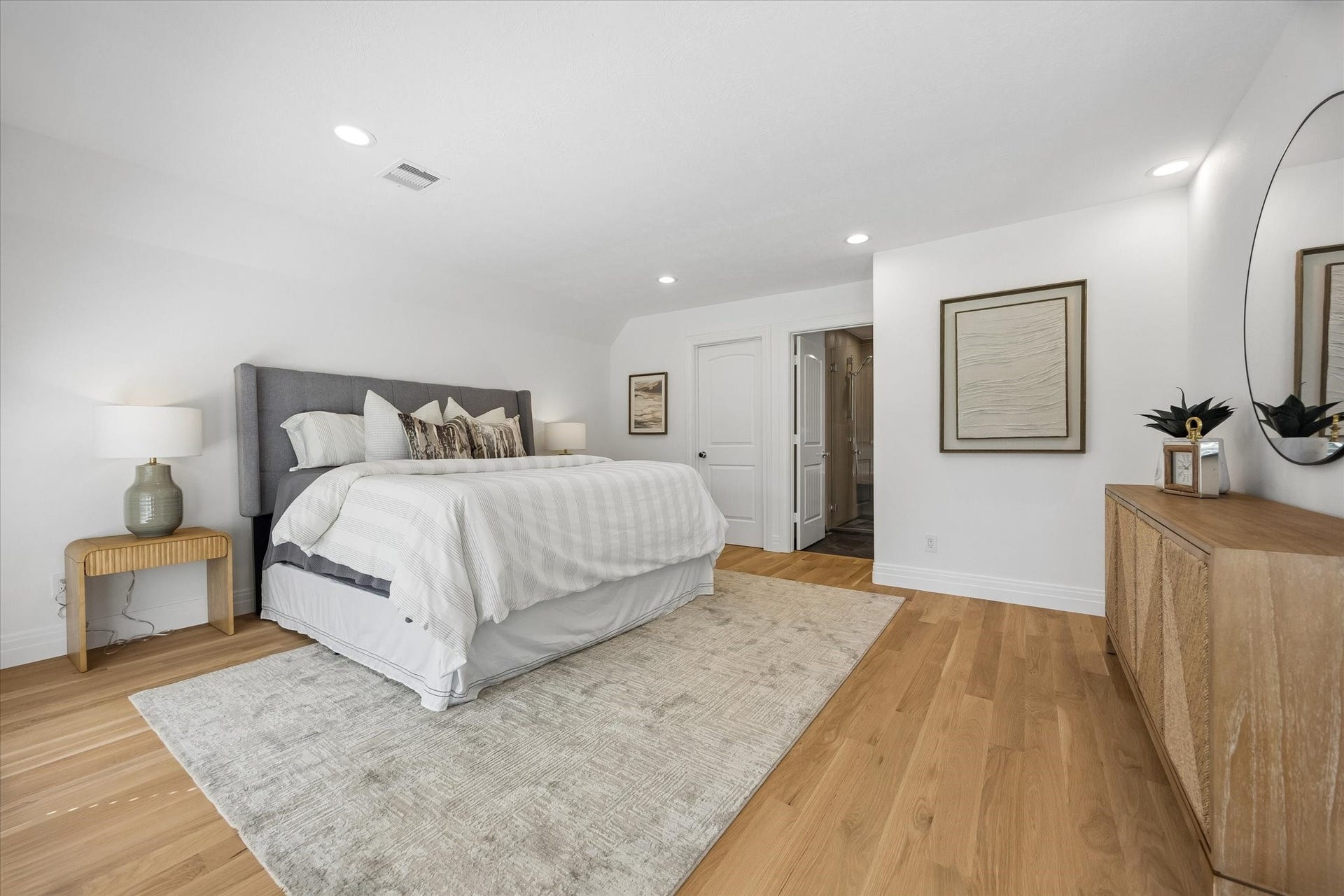 9317 Livernois Road, Houston, TX 77080 9317 Livernois Road, Houston, TX 77080