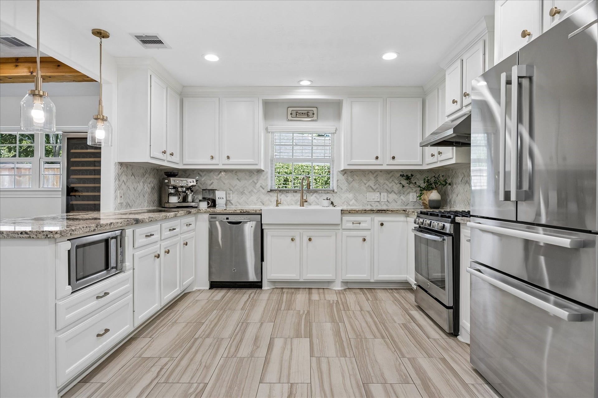 9317 Livernois Road, Houston, TX 77080 9317 Livernois Road, Houston, TX 77080