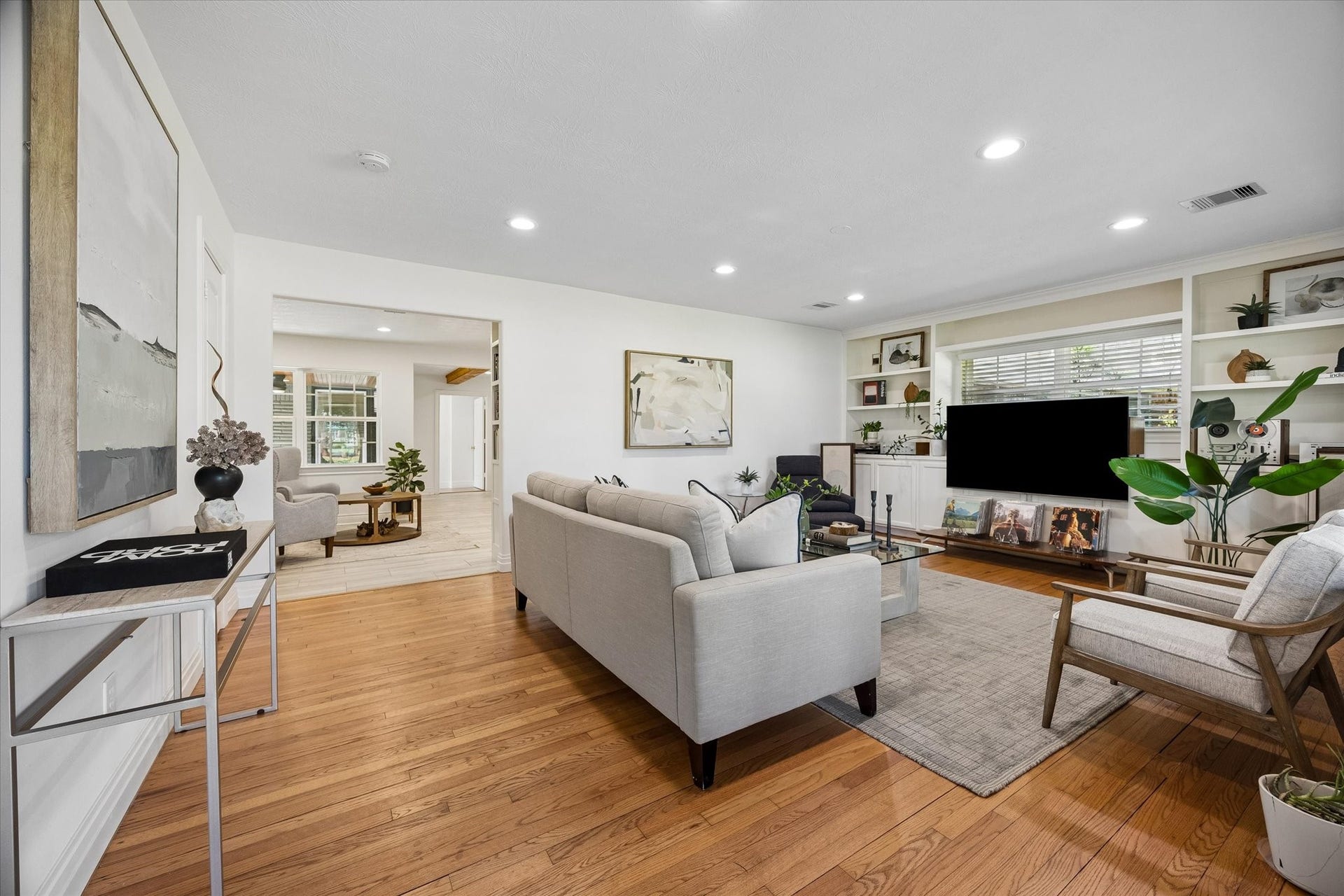 9317 Livernois Road, Houston, TX 77080 9317 Livernois Road, Houston, TX 77080