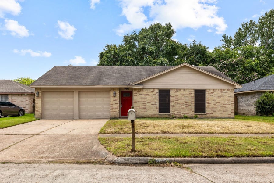Property photo for 8122 Swan Meadow Lane, Humble, TX