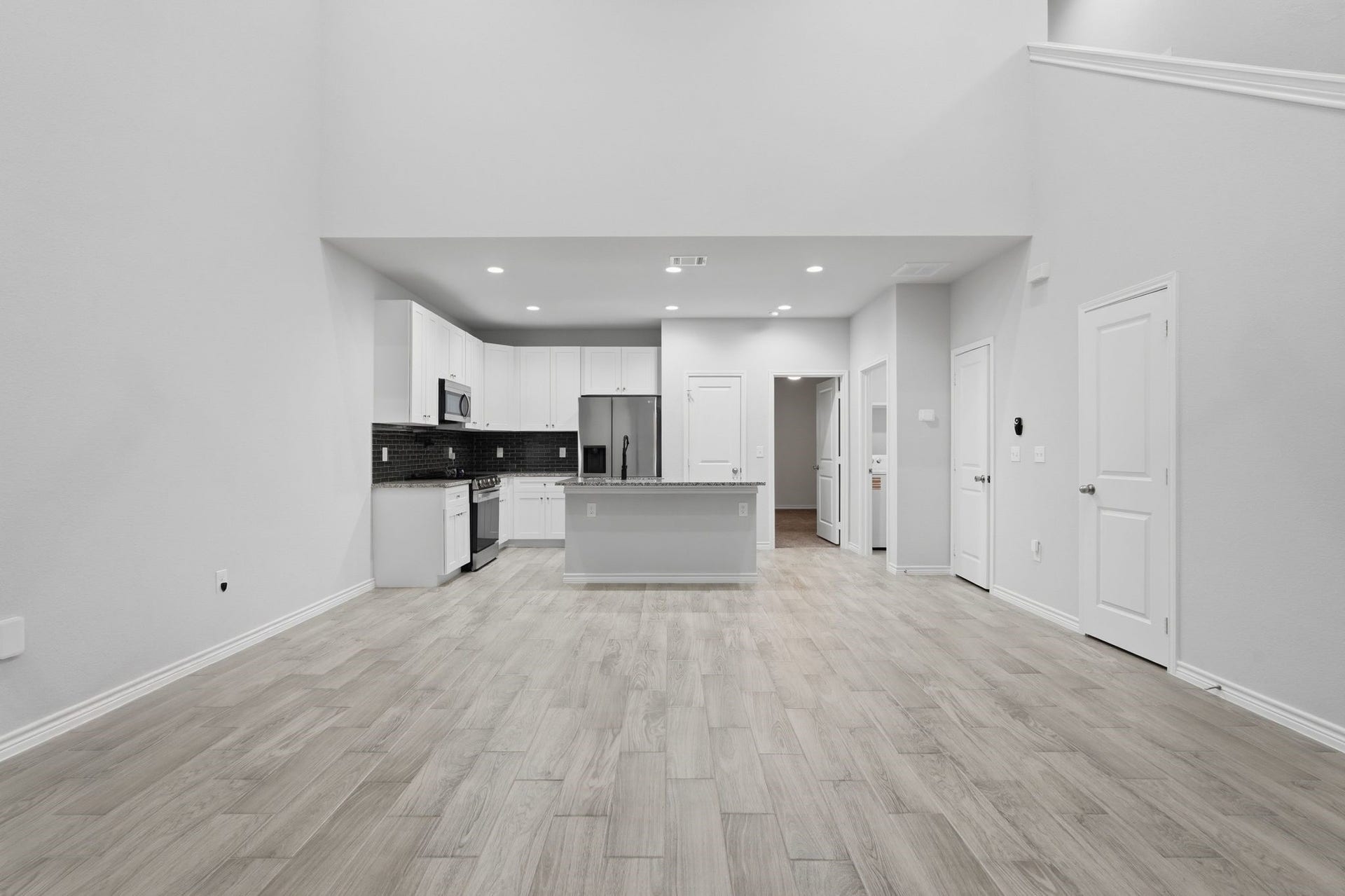 14994 Indian Hill Trail, Willis, TX 77378 High Ceilings