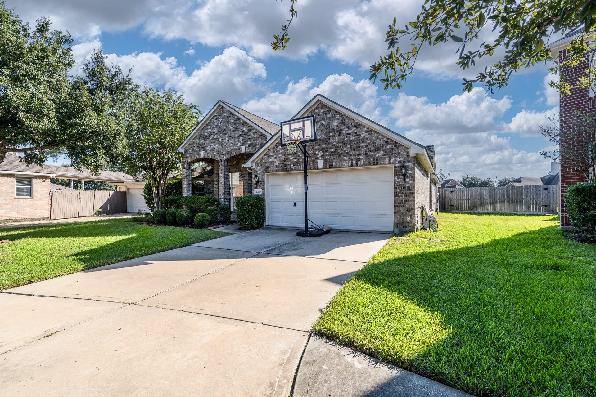 19110 Canyon Vista Court, Tomball, TX 77377 19110 Canyon Vista Court, Tomball, TX 77377
