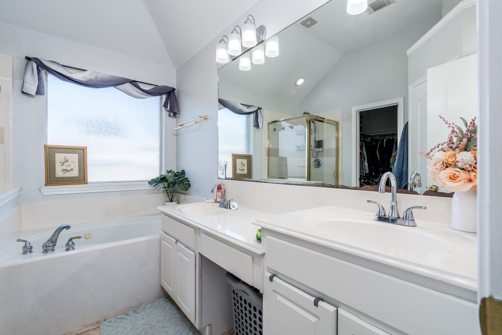 19110 Canyon Vista Court, Tomball, TX 77377 19110 Canyon Vista Court, Tomball, TX 77377