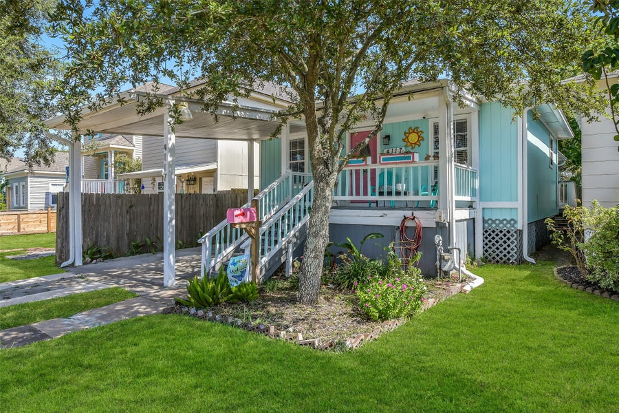Property photo for 4117 Avenue M 1/2, Galveston, TX