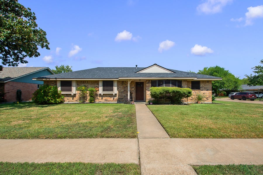 Property photo for 1129 Jeffrey Street, Deer Park, TX
