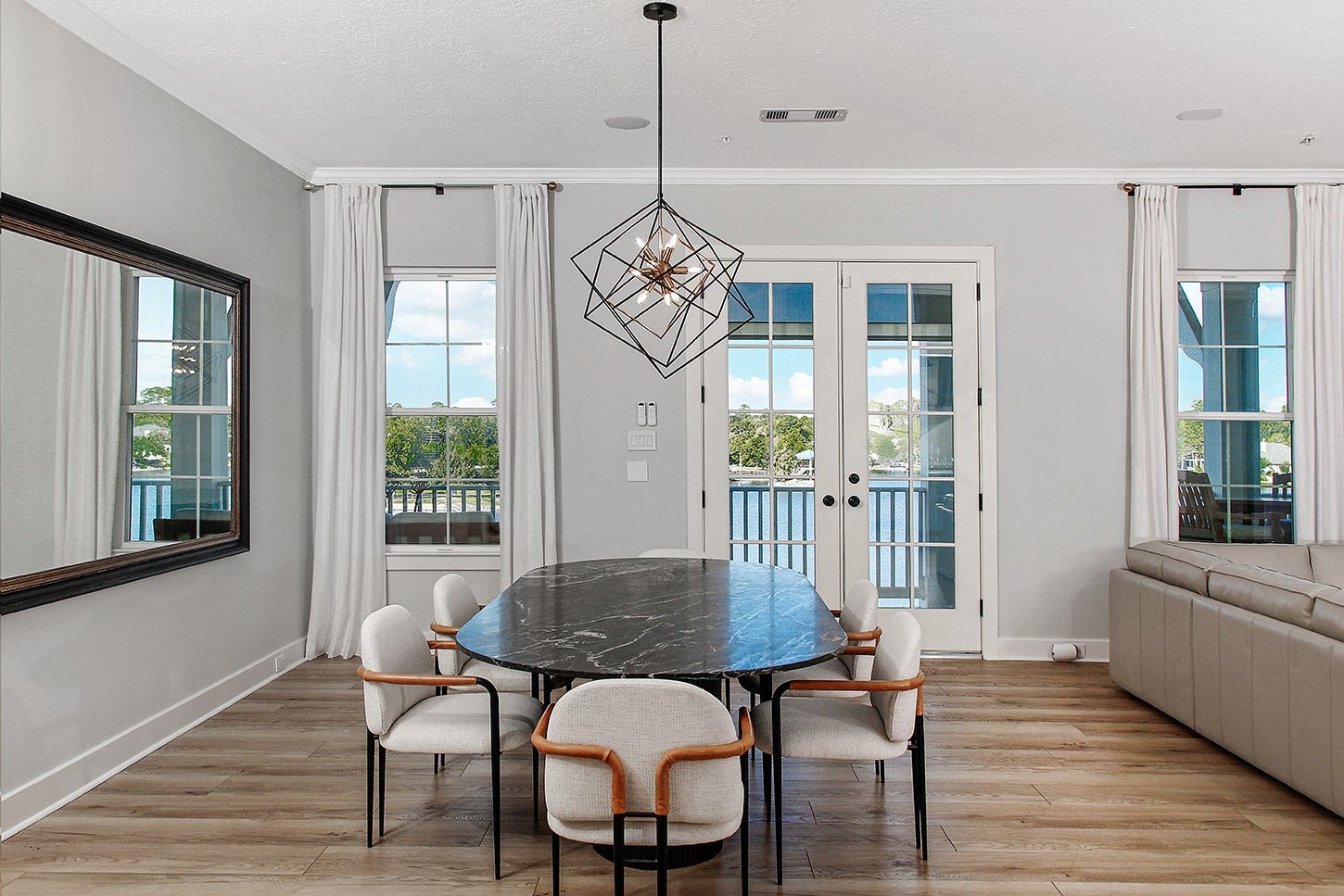 161 W Breezy Way, #3-C, The Woodlands, TX 77380 161 W Breezy Way, #3-C, The Woodlands, TX 77380