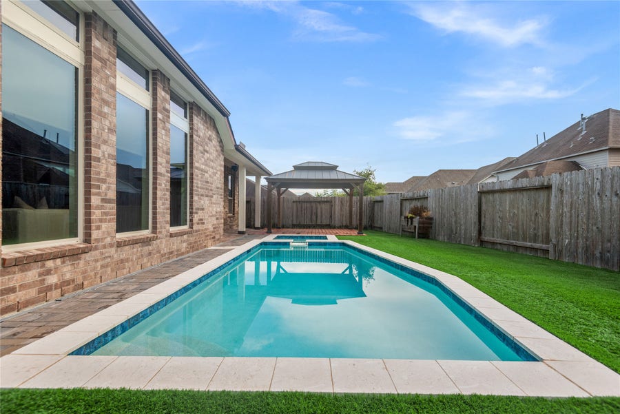 Property photo for 4804 Ladona Court, League City, TX