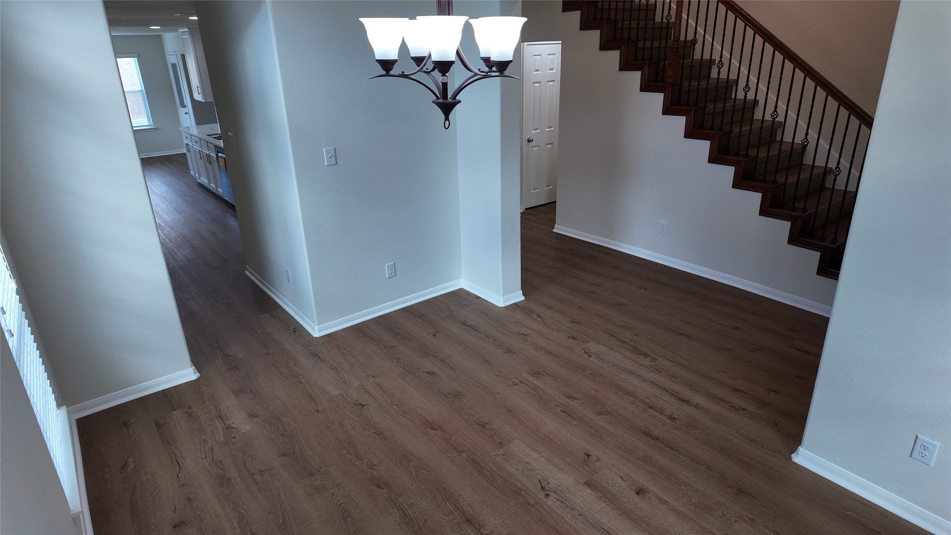 4713 HIGH CREEK CT, Alvin, TX 77511 FORMAL DINING OR CAN USE FOR OFFICE SPACE