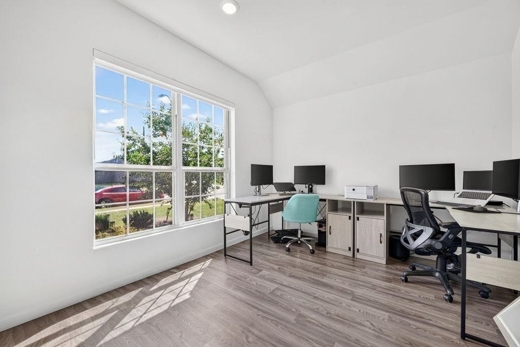 5438 Still Meadow Lane, Richmond, TX 77469 Extensive Dedicated Office: An exceptionally large, private home office spaceideal for remote work, study, or a customizable flex room.