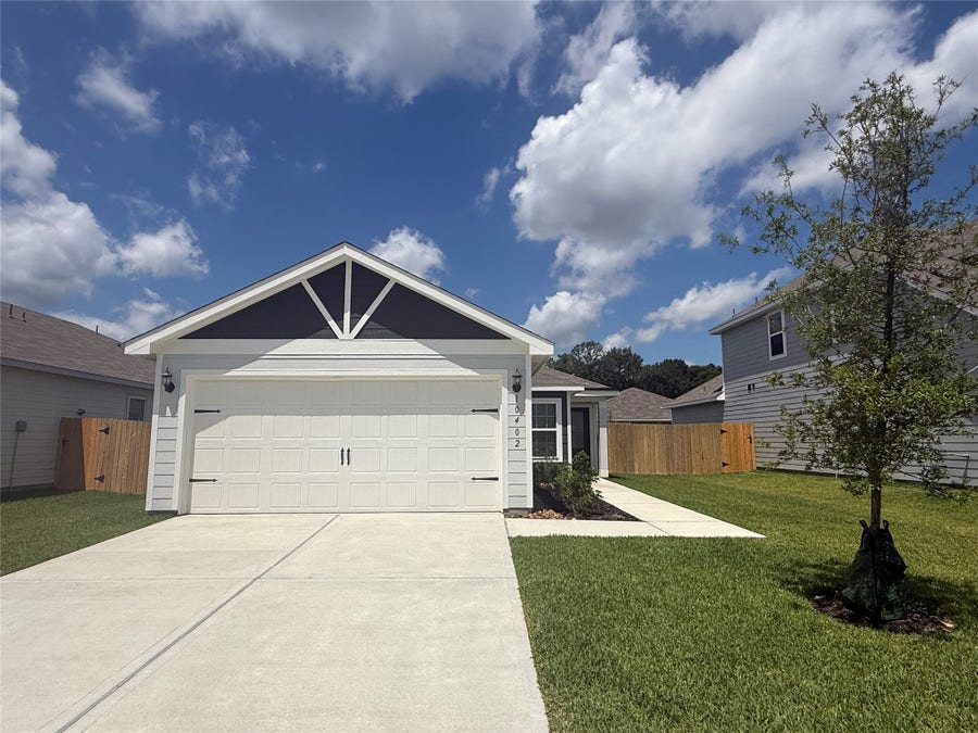 Property photo for 10402 Red Cardinal Drive, Cleveland, TX