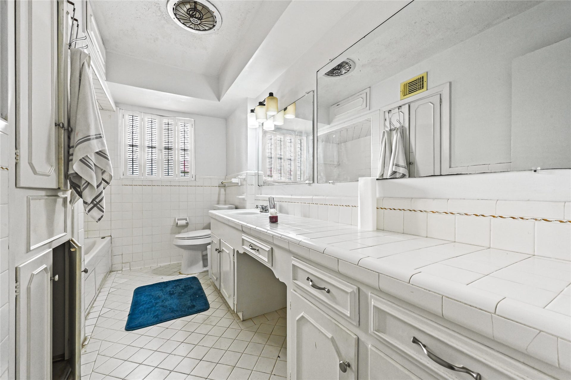 2310 Fenwood Drive, Pasadena, TX 77502 2310 Fenwood Drive, Pasadena, TX 77502