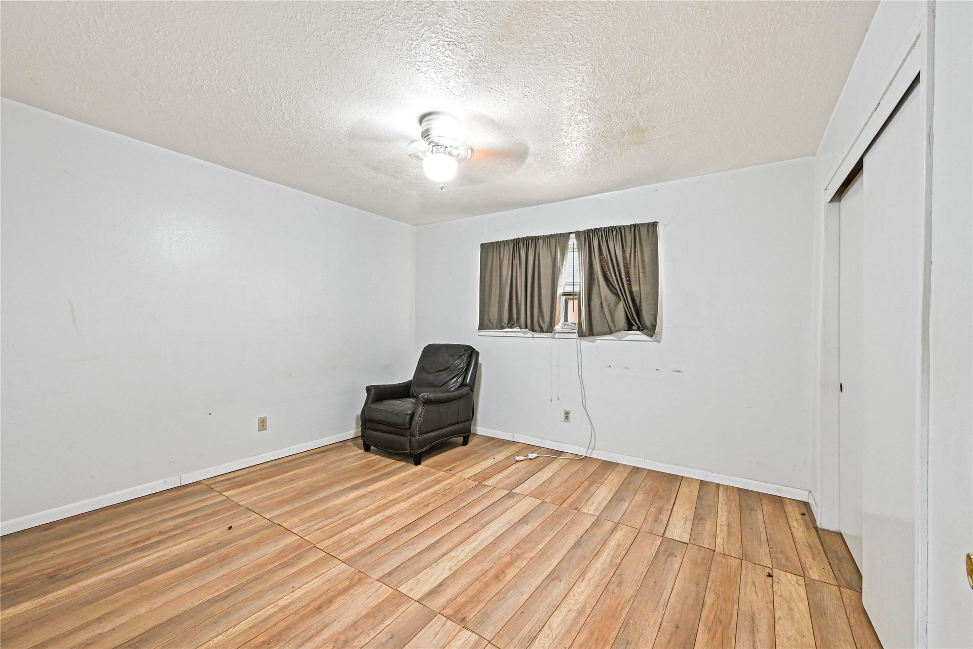 2310 Fenwood Drive, Pasadena, TX 77502 2310 Fenwood Drive, Pasadena, TX 77502