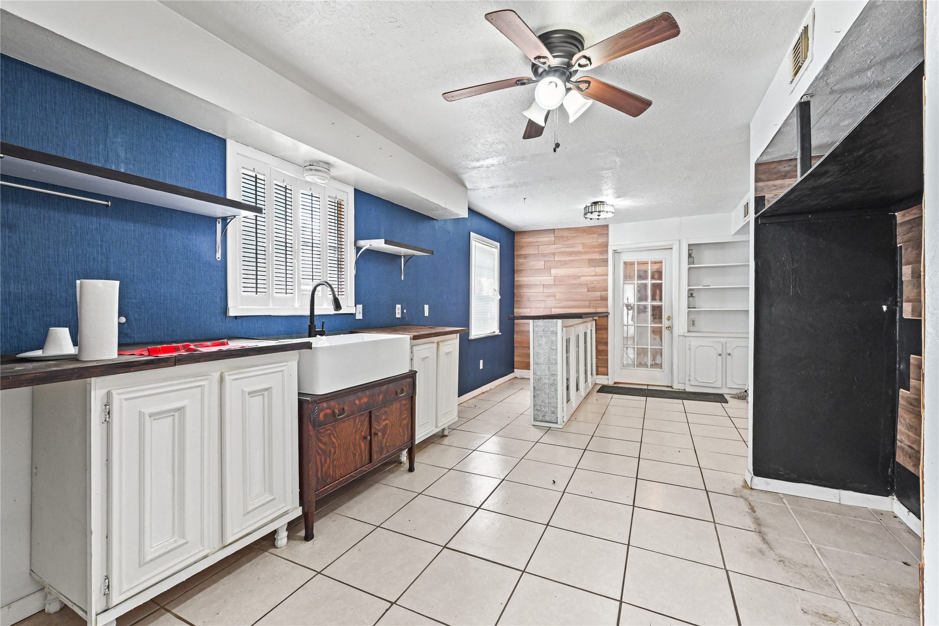 2310 Fenwood Drive, Pasadena, TX 77502 2310 Fenwood Drive, Pasadena, TX 77502