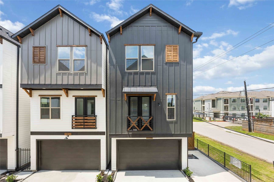 Property photo for 1921 Johanna Drive, Houston, TX