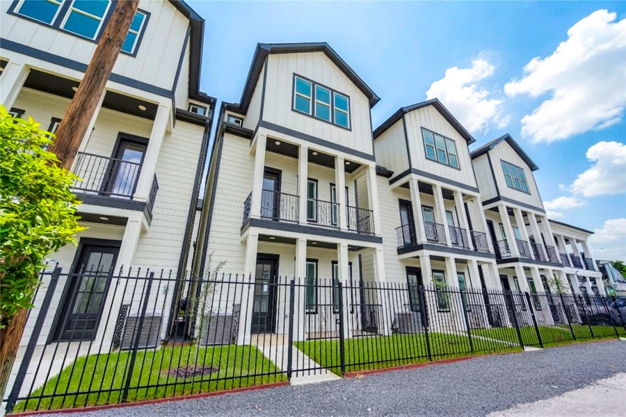 Property photo for 1518 Winter Street, Houston, TX