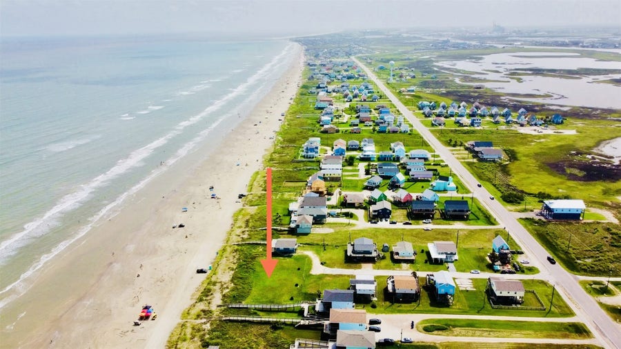 Property photo for 103 Nesmith Place, Surfside Beach, TX