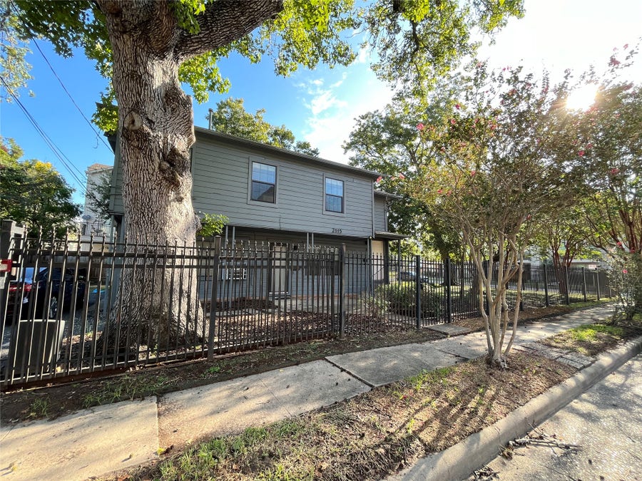 Property photo for 2115 Holman Street, Houston, TX
