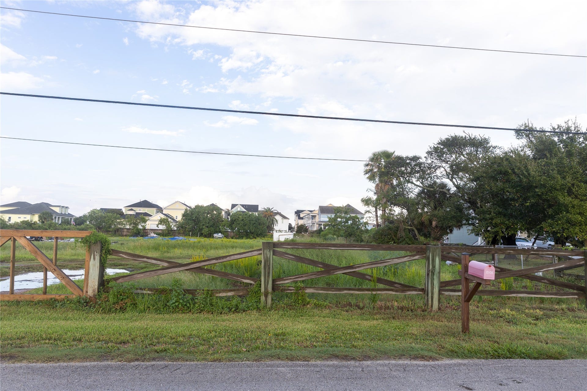 Lot 22 (22-1) 103rd Street, Galveston, TX 77554 Lot 22 (22-1) 103rd Street, Galveston, TX 77554