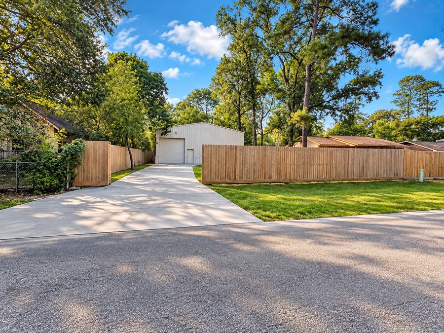 Property photo for 21515 Stargrass Drive, Spring, TX