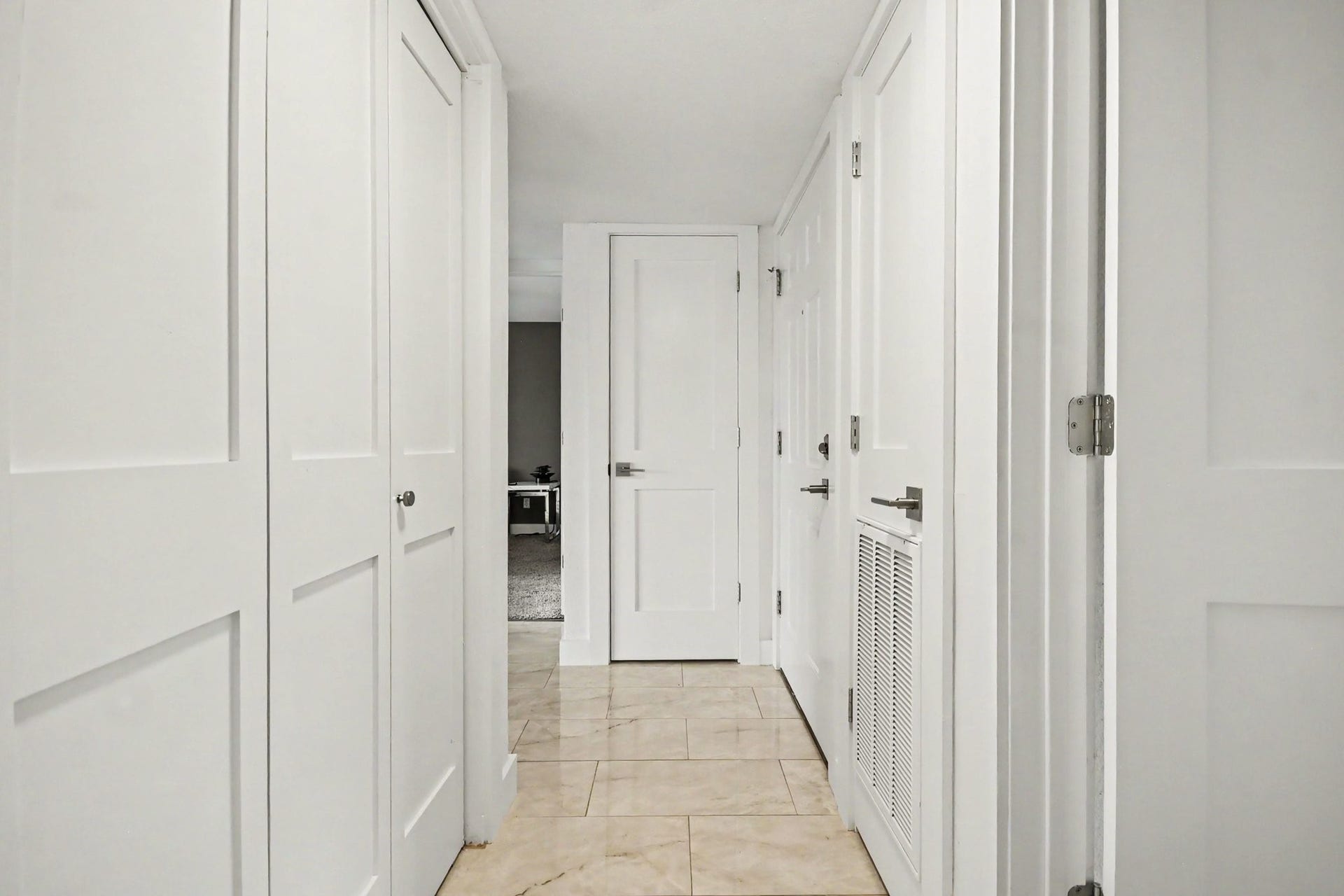 18511 Egret Bay Boulevard, #102, Webster, TX 77058 Amazing flooring throughout leading to Primary Bedroom