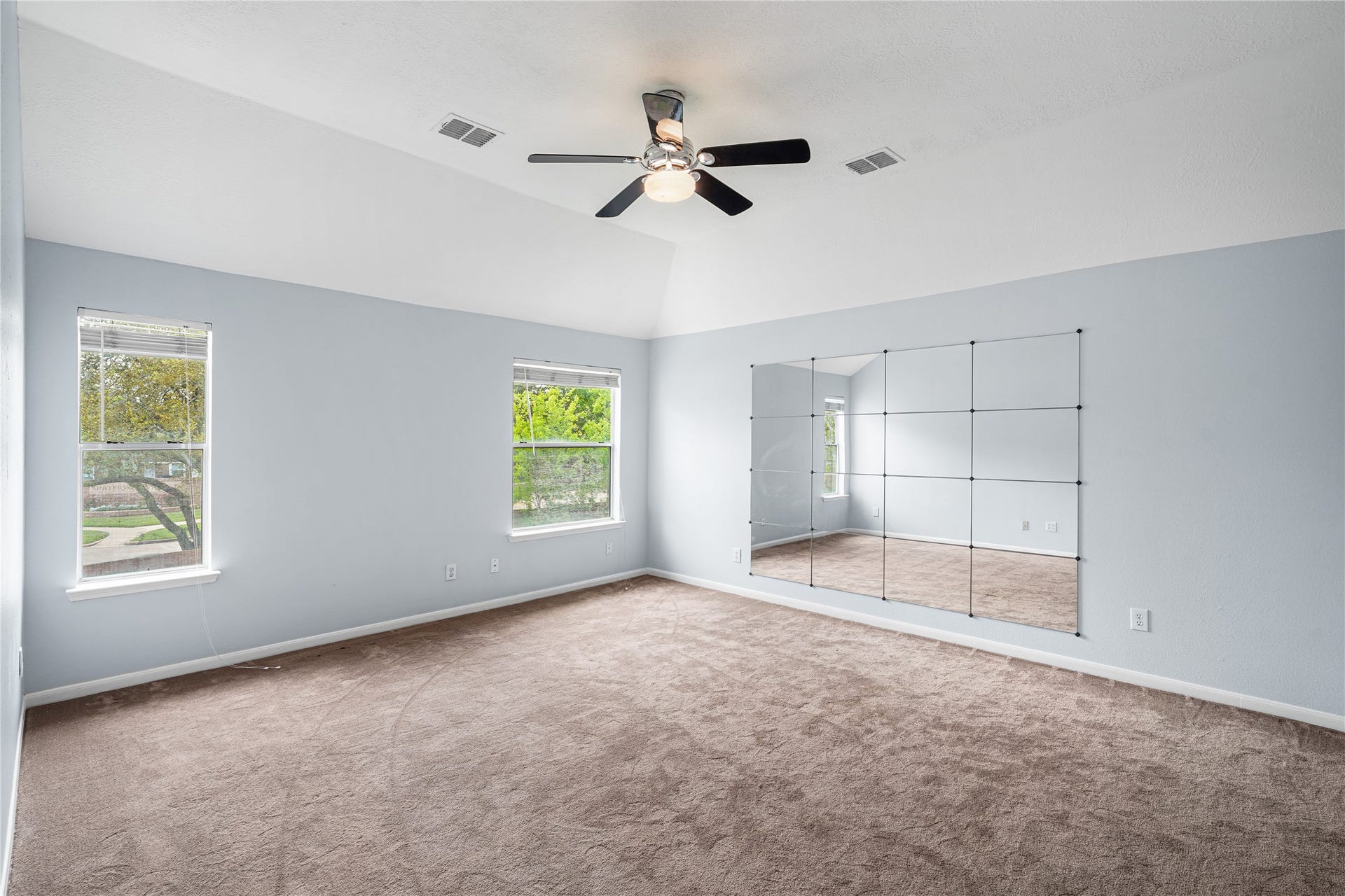 2623 Pine Shadows Drive, Sugar Land, TX 77479 Oversized gameroom upstairs.