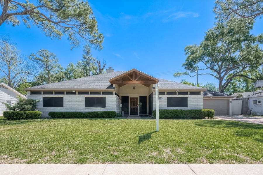 Property photo for 3019 Stoney Brook Drive, Houston, TX