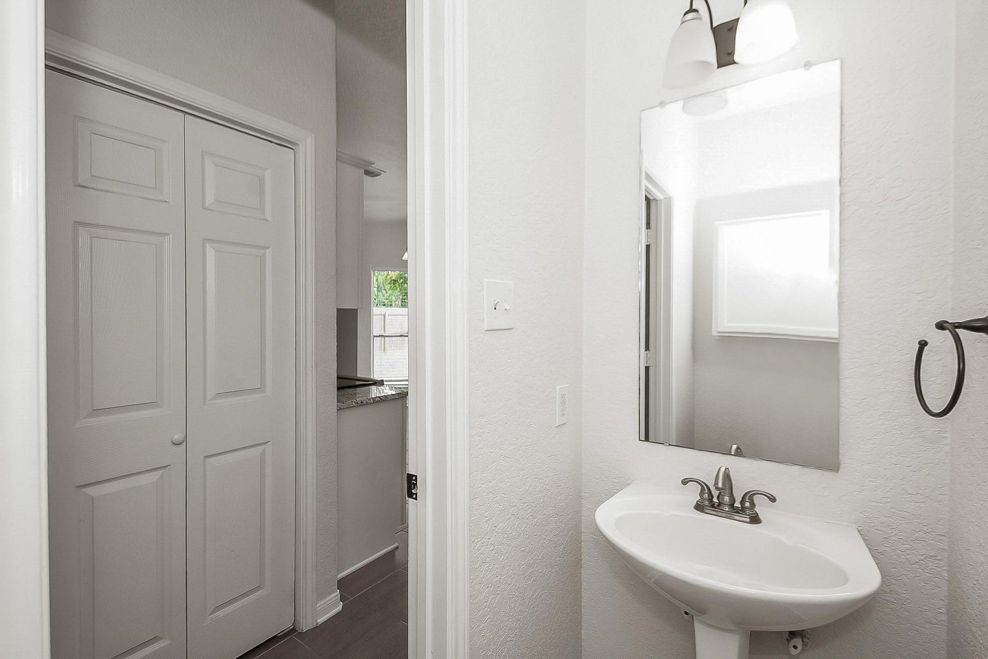 101 Cacao Street, Lake Jackson, TX 77566 101 Cacao Street, Lake Jackson, TX 77566