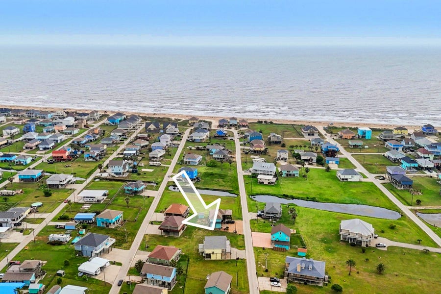 Property photo for 940 Gregory Lane, Crystal Beach, TX