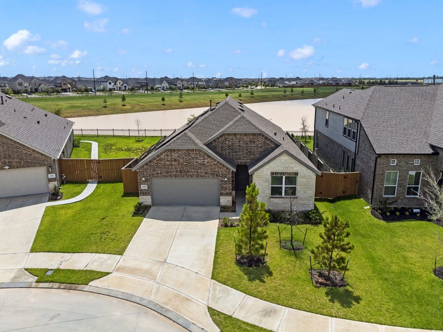 Property photo for 1648 Daylight Lake Drive, Katy, TX