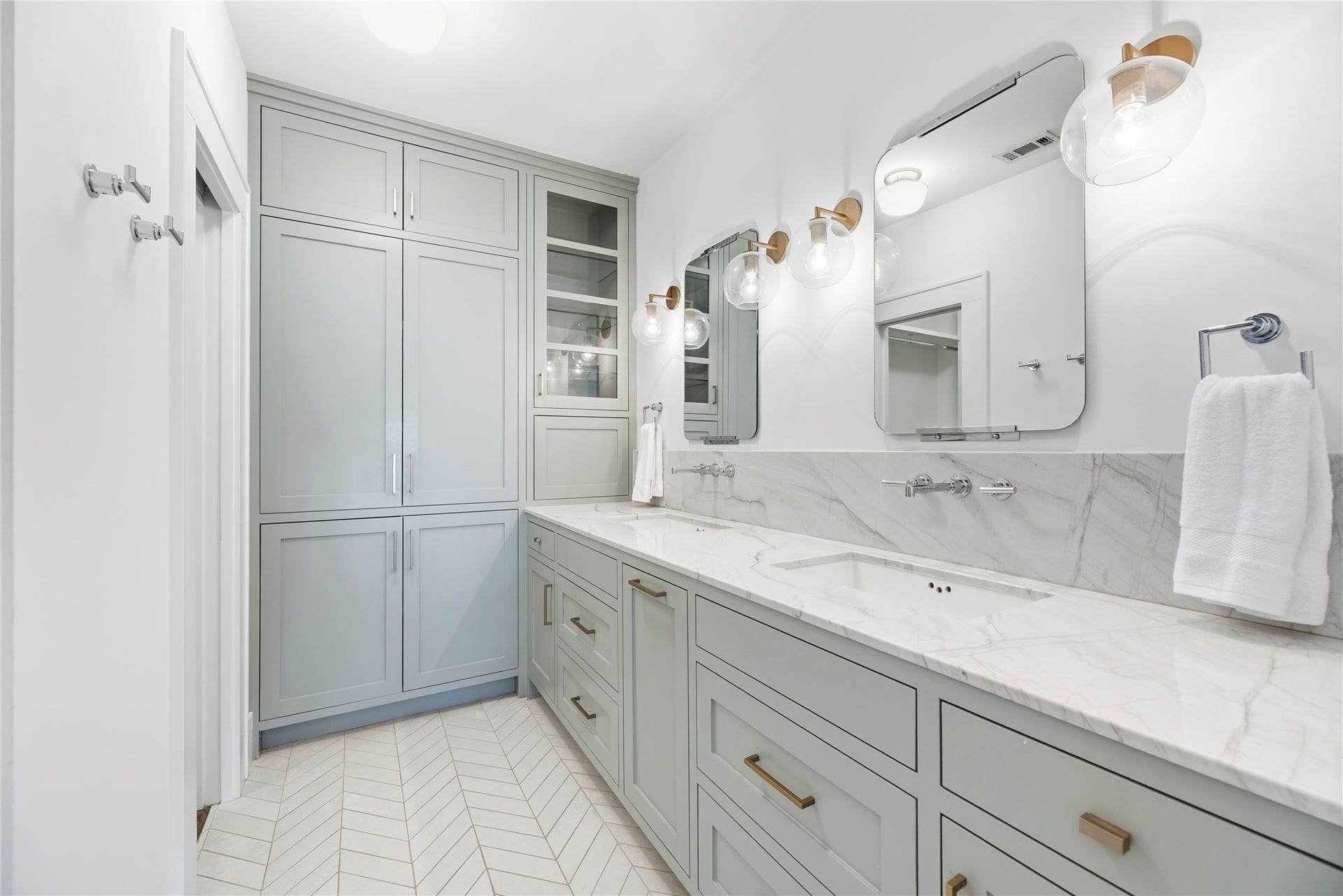 910 Fugate Street, Houston, TX 77009 910 Fugate Street, Houston, TX 77009