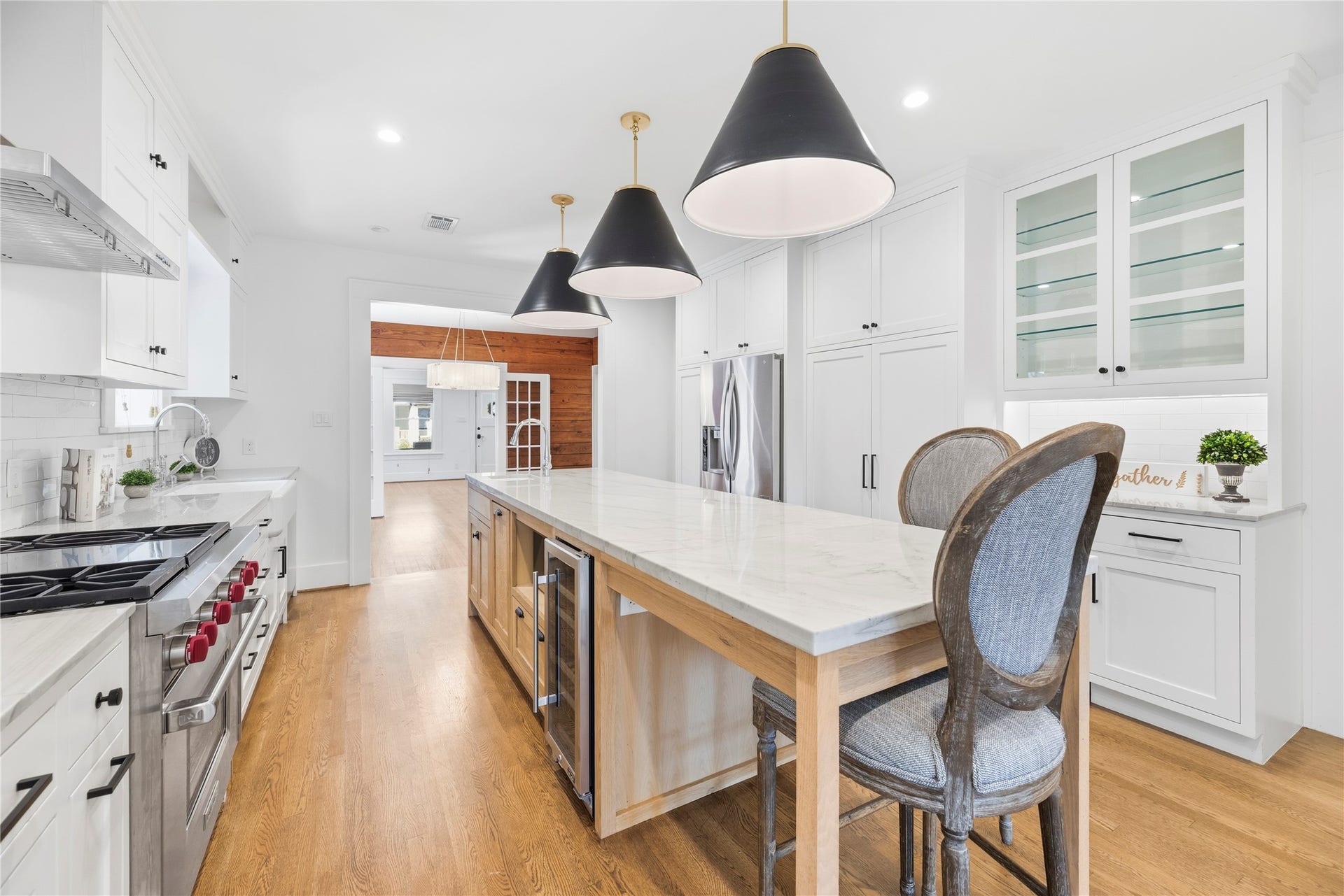 910 Fugate Street, Houston, TX 77009 910 Fugate Street, Houston, TX 77009