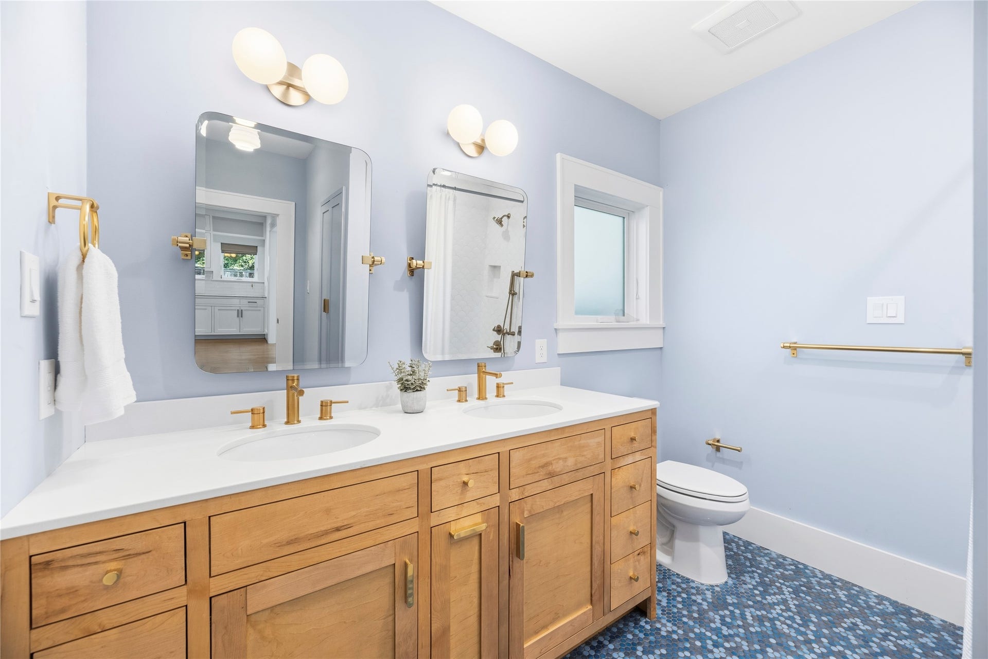 910 Fugate Street, Houston, TX 77009 910 Fugate Street, Houston, TX 77009