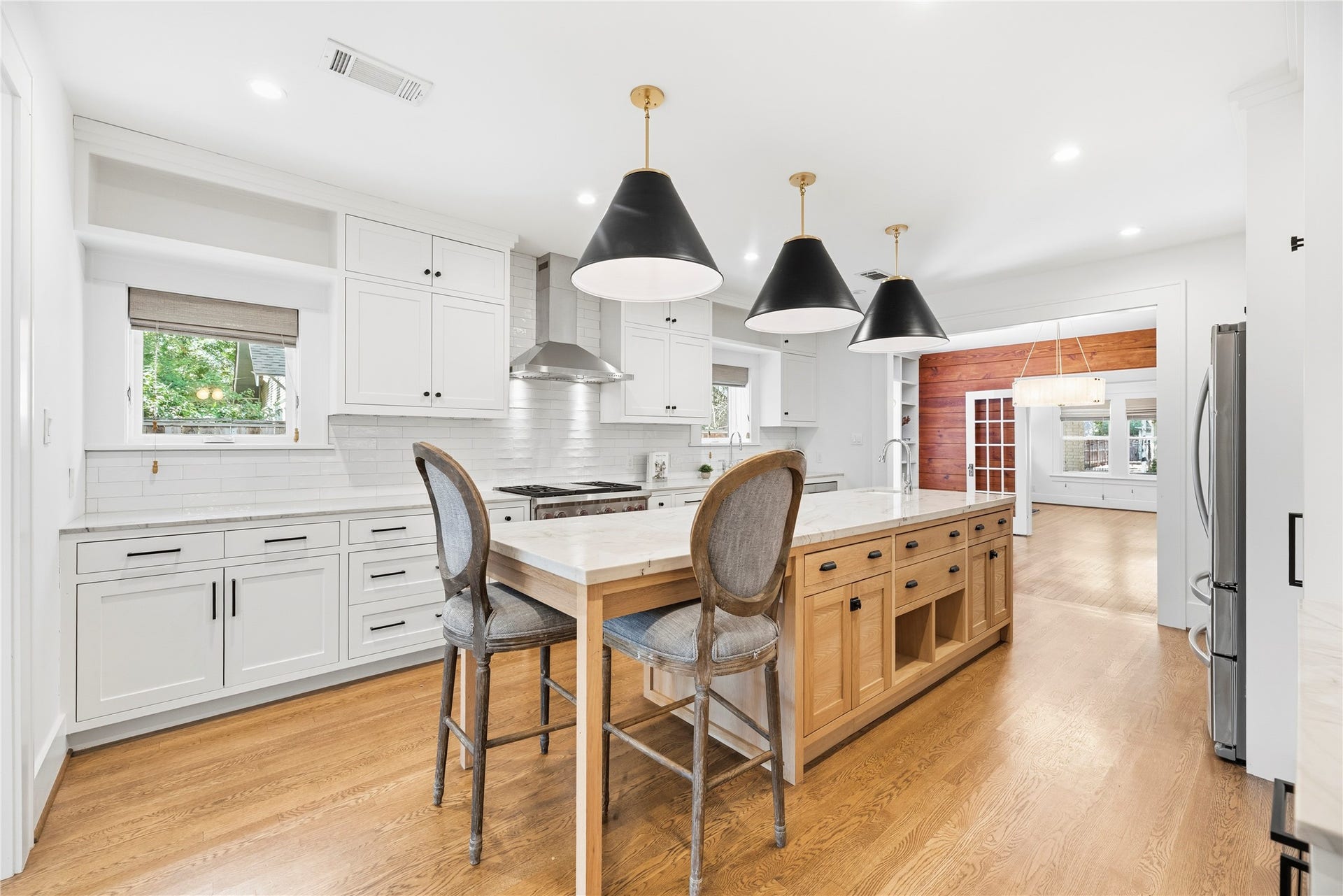 910 Fugate Street, Houston, TX 77009 910 Fugate Street, Houston, TX 77009