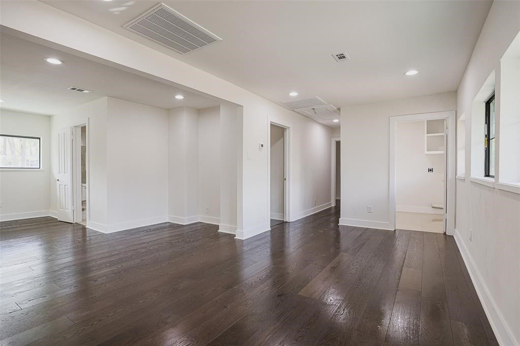 5614 Indian Circle, Houston, TX 77056 5614 Indian Circle, Houston, TX 77056