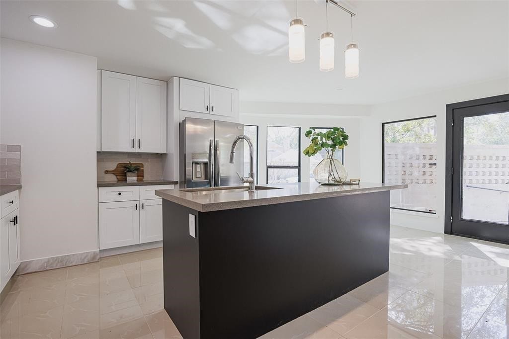5614 Indian Circle, Houston, TX 77056 5614 Indian Circle, Houston, TX 77056