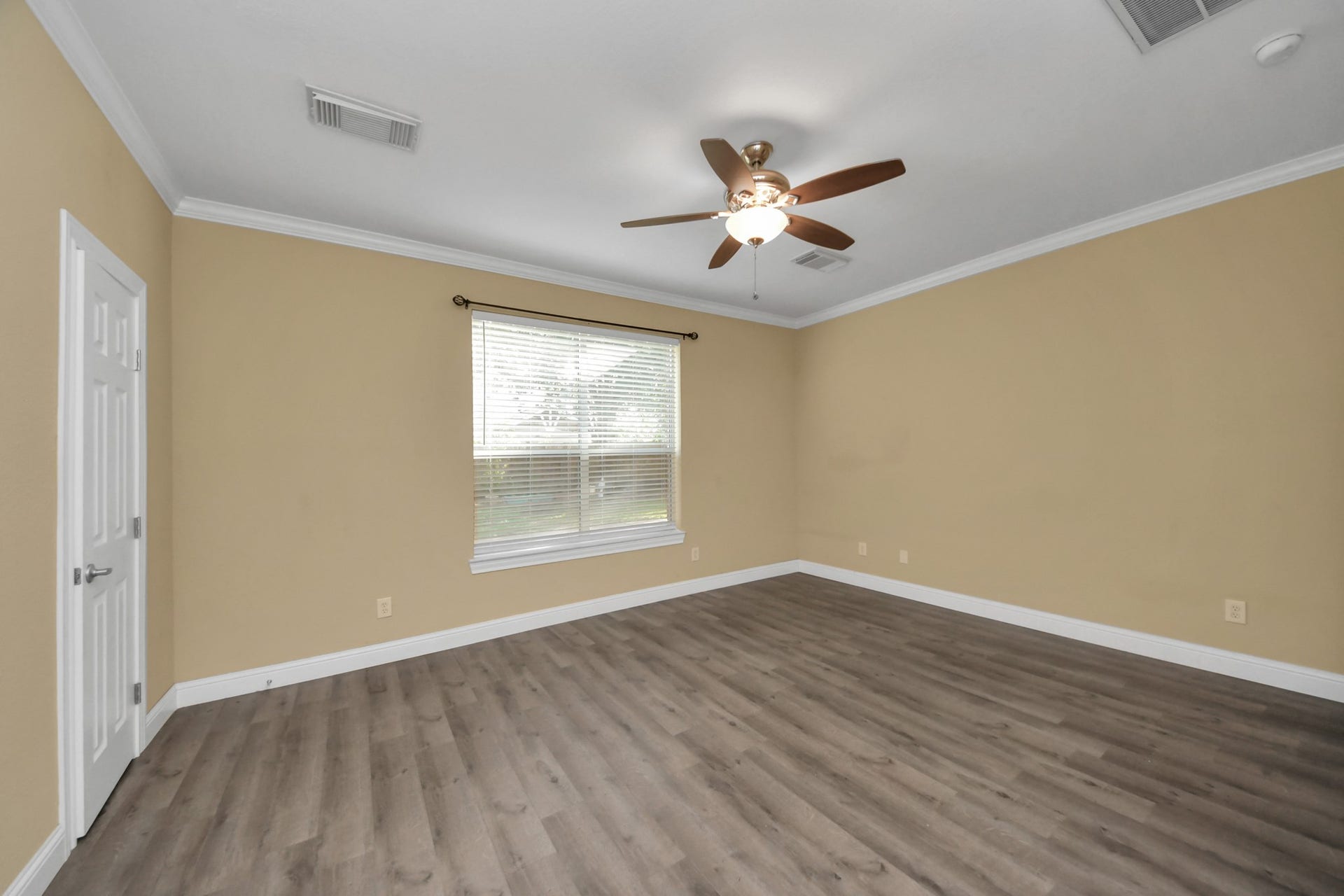 5211 Windcrest Court, Katy, TX 77450 5211 Windcrest Court, Katy, TX 77450