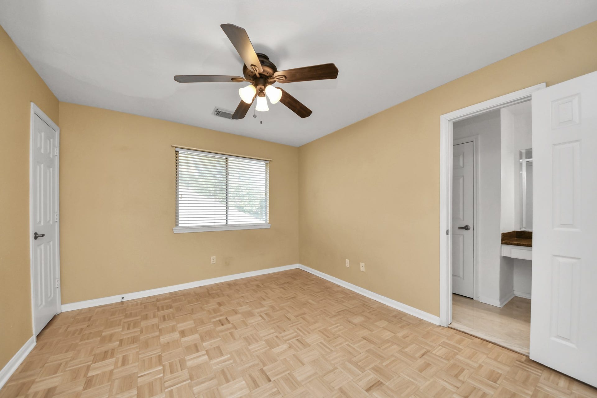 5211 Windcrest Court, Katy, TX 77450 5211 Windcrest Court, Katy, TX 77450