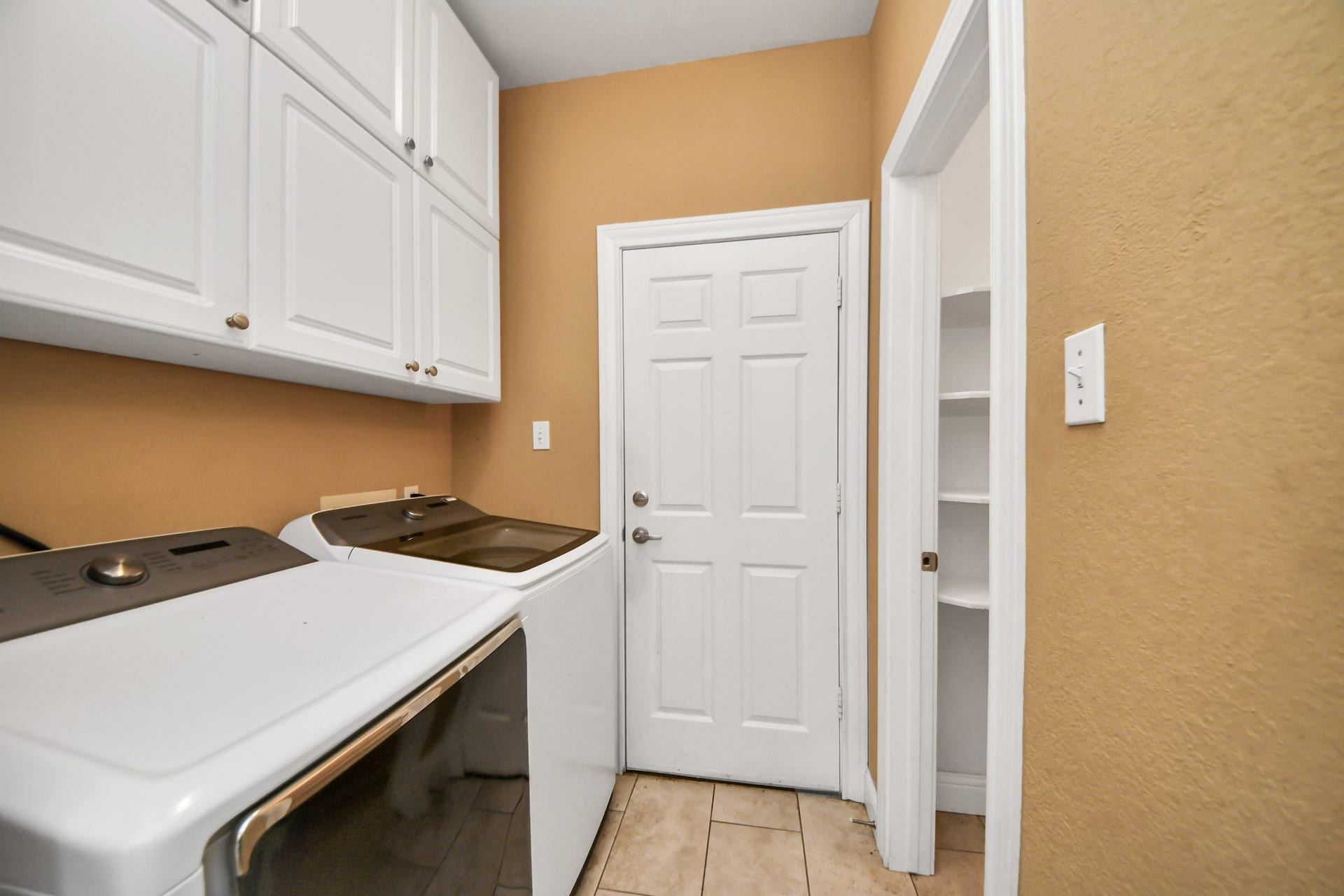 5211 Windcrest Court, Katy, TX 77450 5211 Windcrest Court, Katy, TX 77450