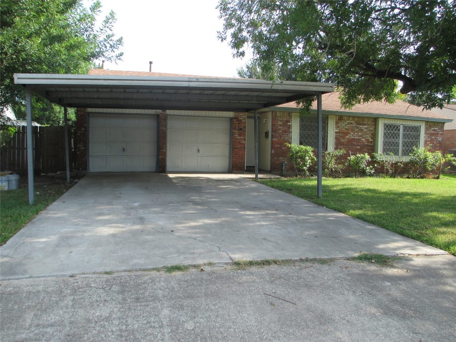 Property photo for 500 Harold Lane, Baytown, TX