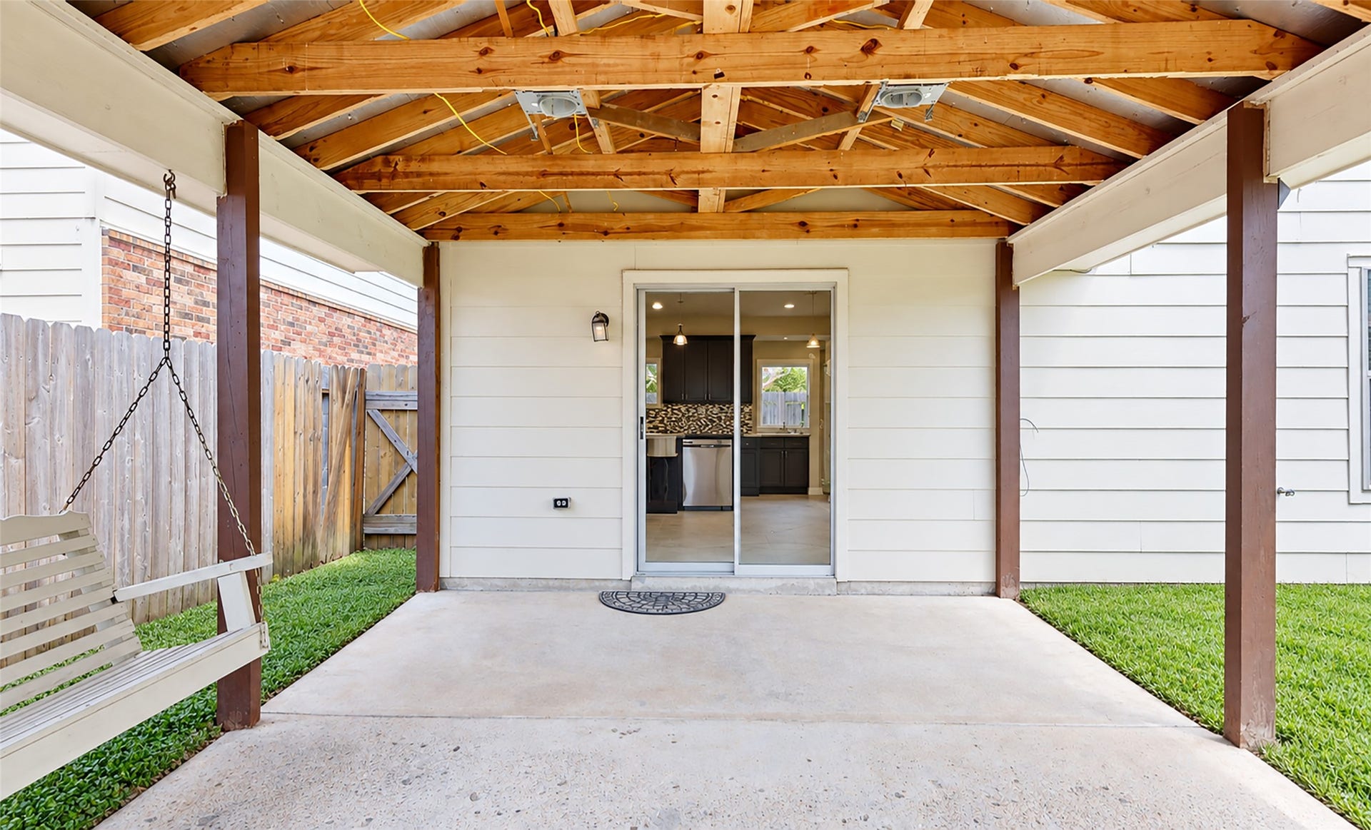 16510 Mandate Drive, Houston, TX 77049