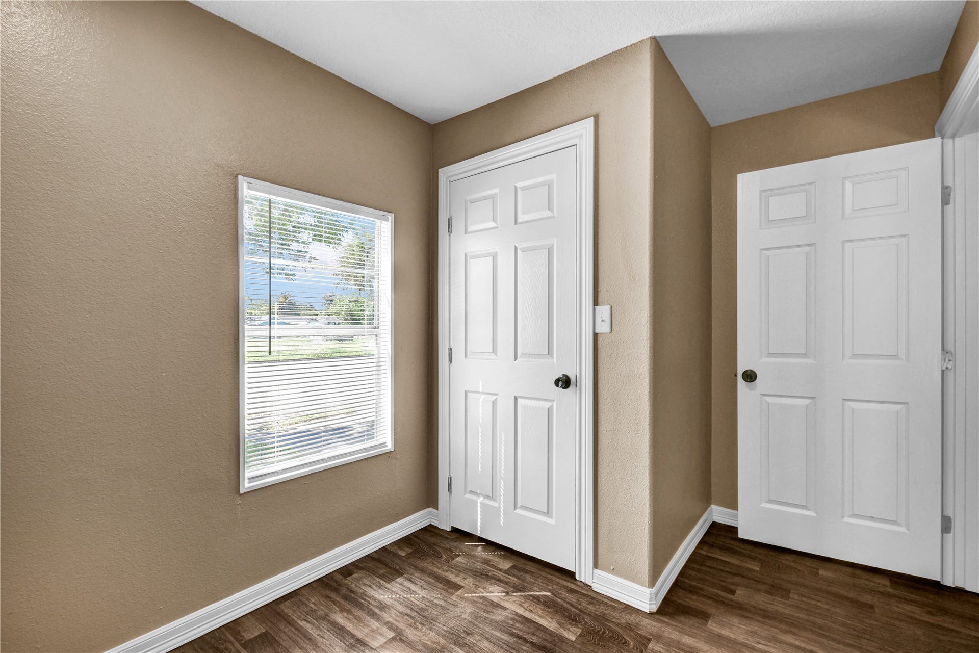 722 W Broad Street, Freeport, TX 77541 722 W Broad Street, Freeport, TX 77541