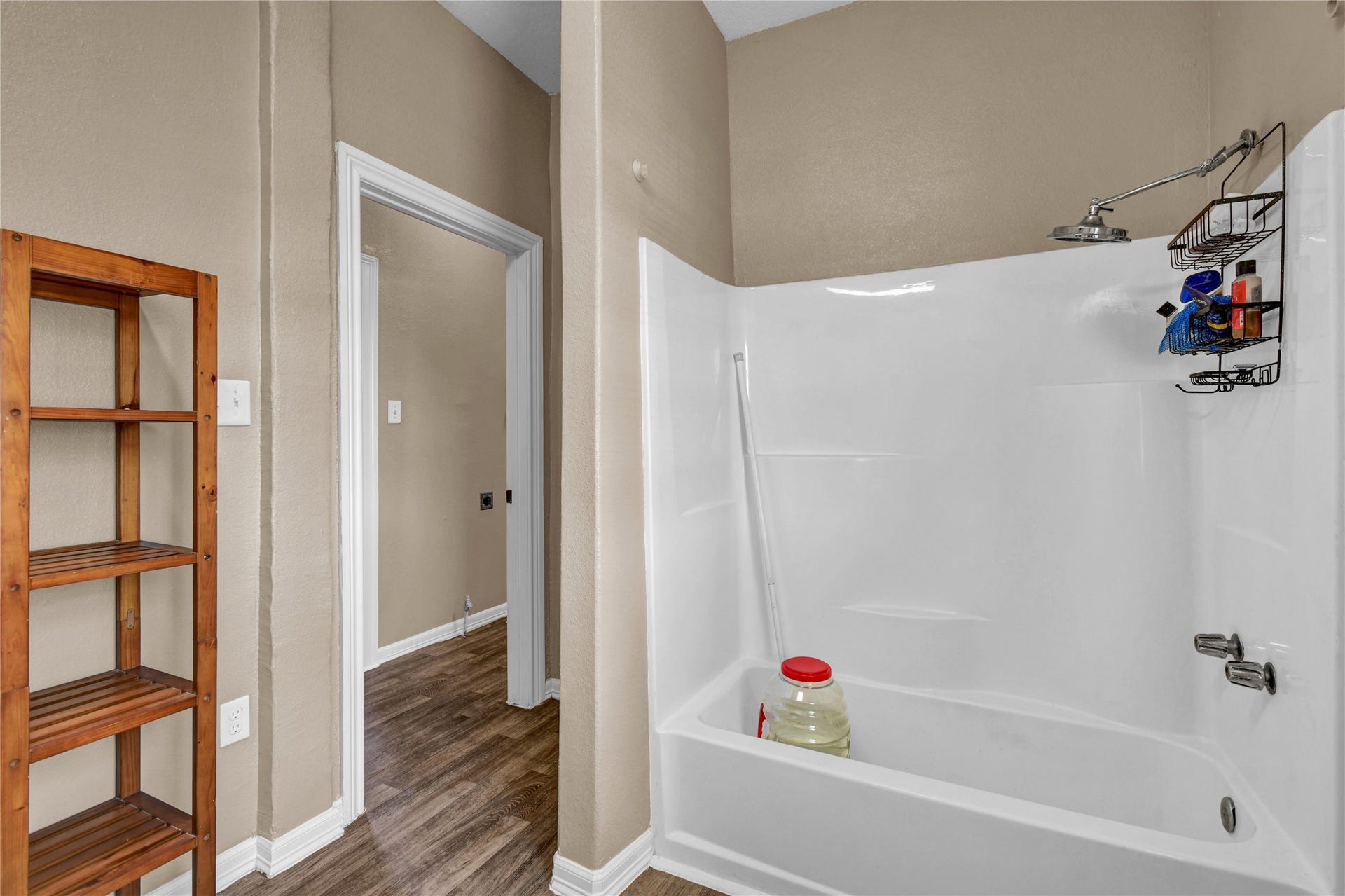 722 W Broad Street, Freeport, TX 77541 722 W Broad Street, Freeport, TX 77541