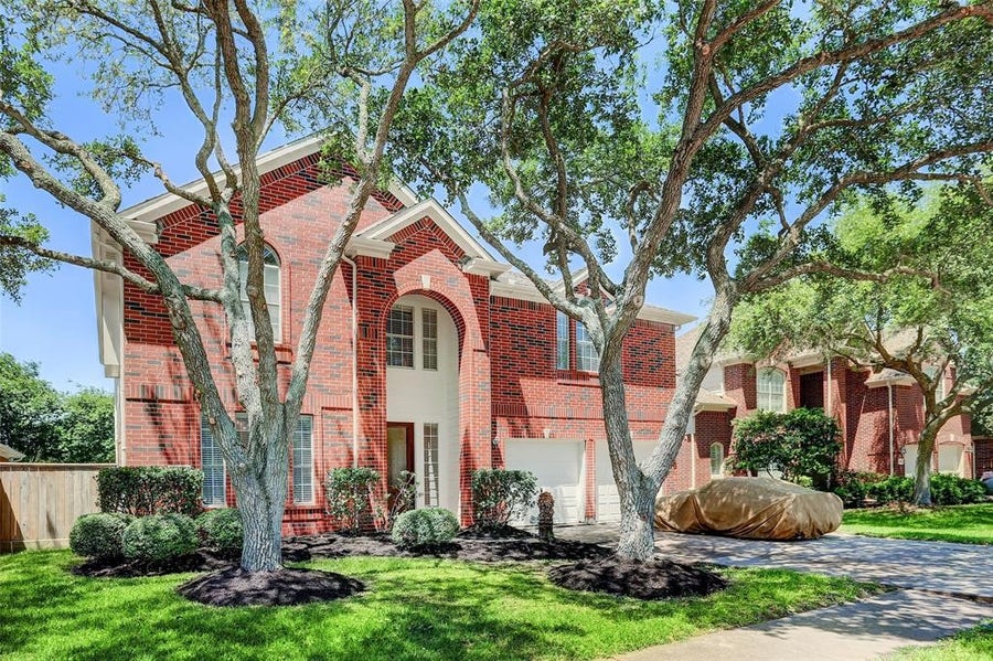 Property photo for 8607 Saratoga Drive, Sugar Land, TX