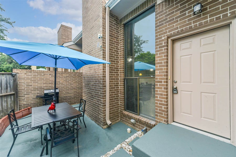 Property photo for 13798 Hollowgreen Drive, #305, Houston, TX