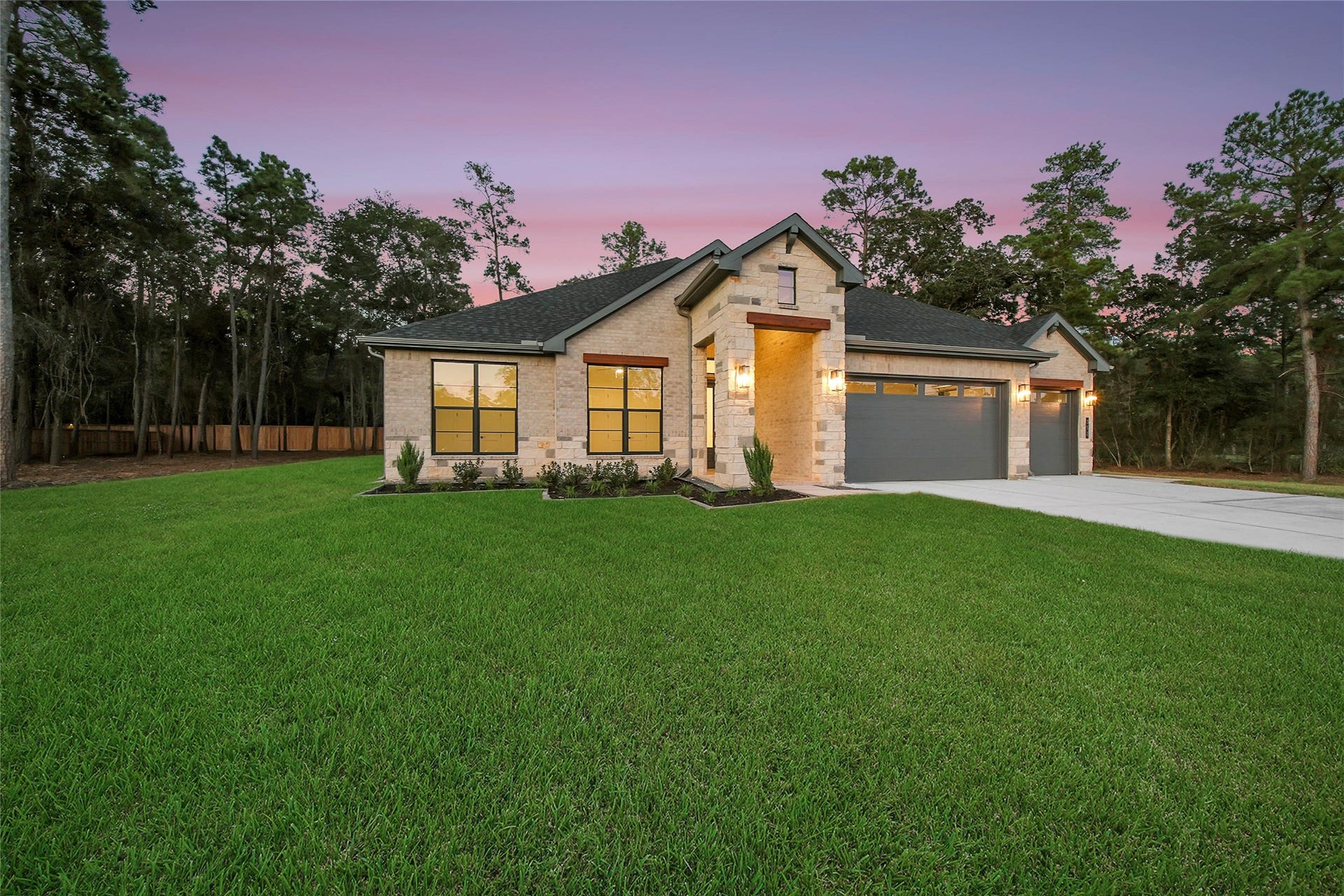 352 Louvenia Court, Pinehurst, TX 77362 352 Louvenia Court, Pinehurst, TX 77362