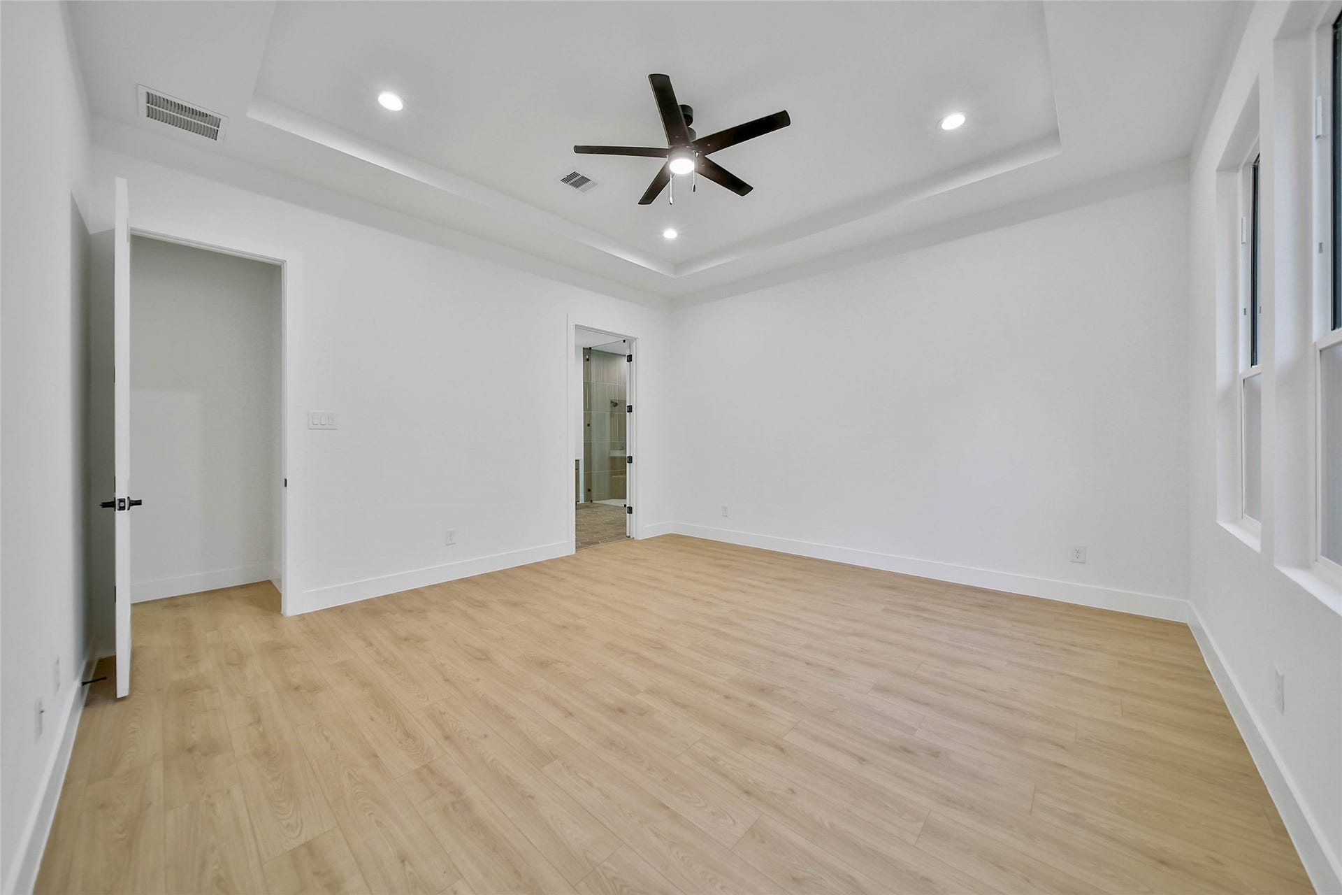 352 Louvenia Court, Pinehurst, TX 77362 352 Louvenia Court, Pinehurst, TX 77362