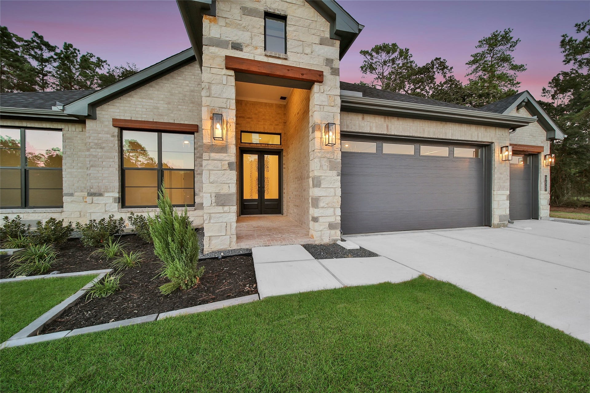 352 Louvenia Court, Pinehurst, TX 77362 352 Louvenia Court, Pinehurst, TX 77362