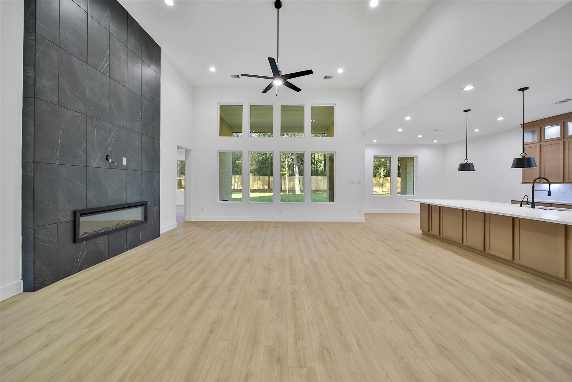 352 Louvenia Court, Pinehurst, TX 77362 352 Louvenia Court, Pinehurst, TX 77362