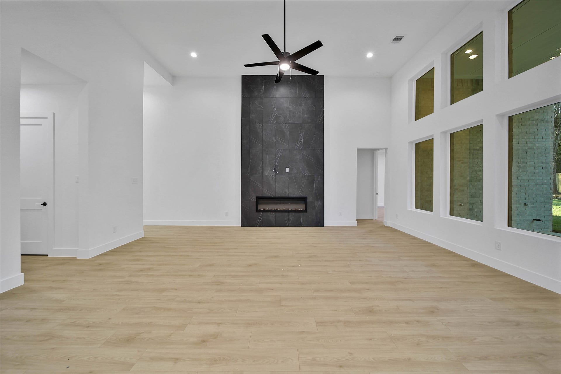 352 Louvenia Court, Pinehurst, TX 77362 352 Louvenia Court, Pinehurst, TX 77362