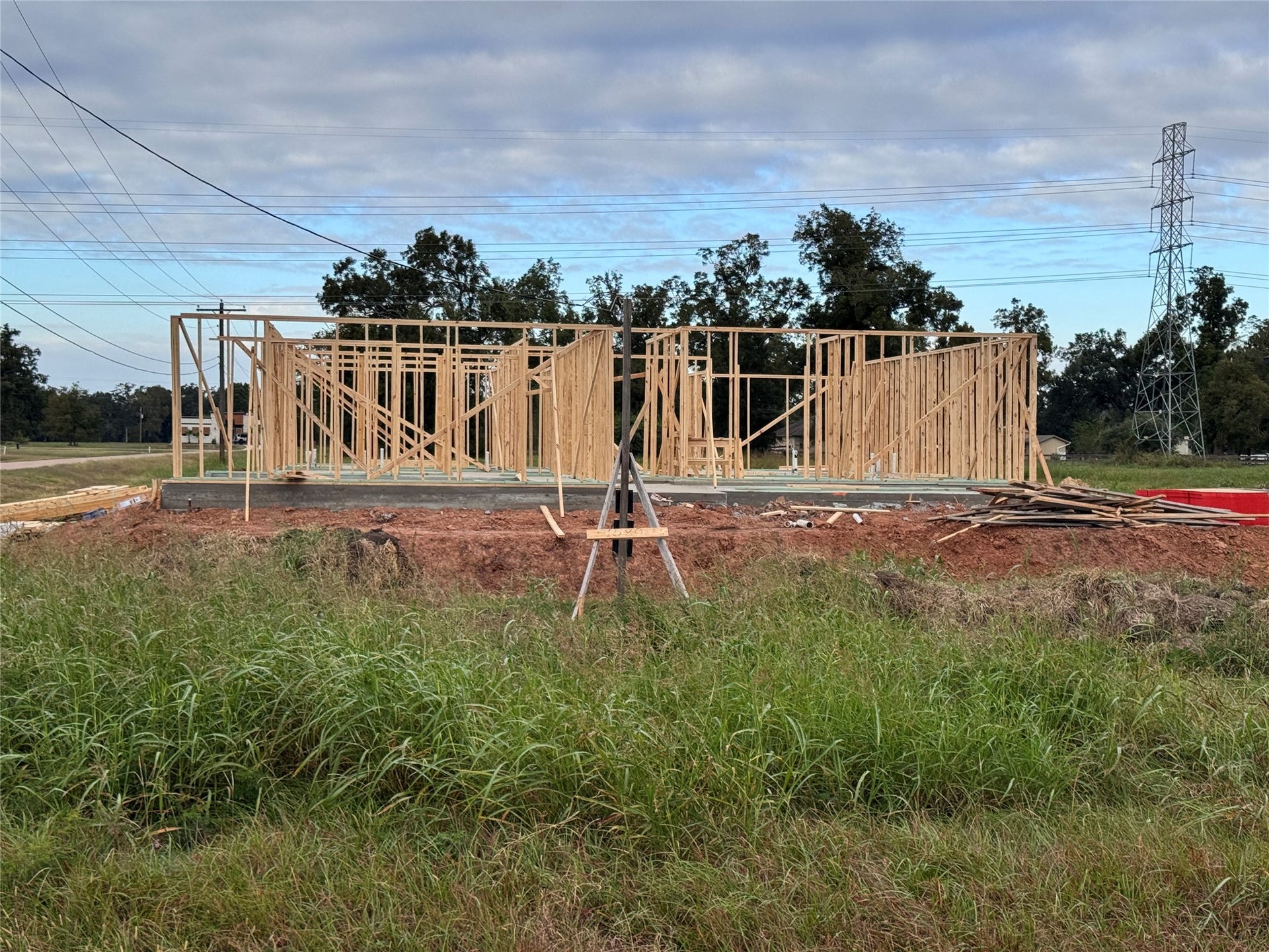 1580 Quarter Horse Trail, Angleton, TX 77515 Front
